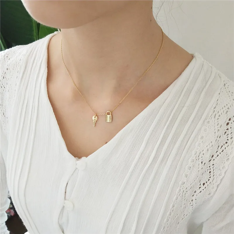 

RUIYI Real 925 Sterling Silver Key Lock Pendant Necklace Women Minimalist Simplicity Choker Girl Stylish Fine Jewelry Necklace