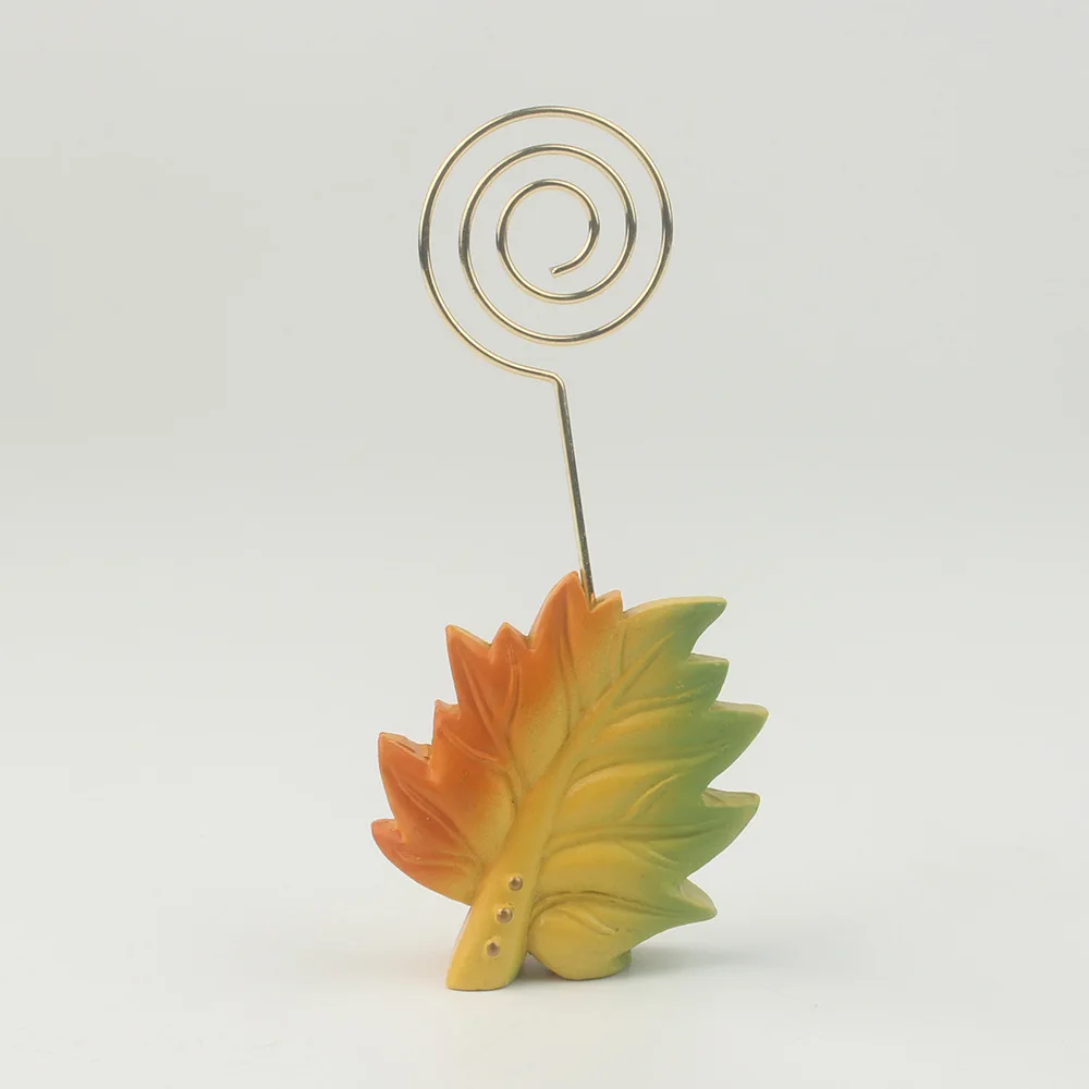 

200PCS Autumn Wedding Favors Maple Leaf Place Card Holder Photo Holders Seat Clip Party Table Decoration