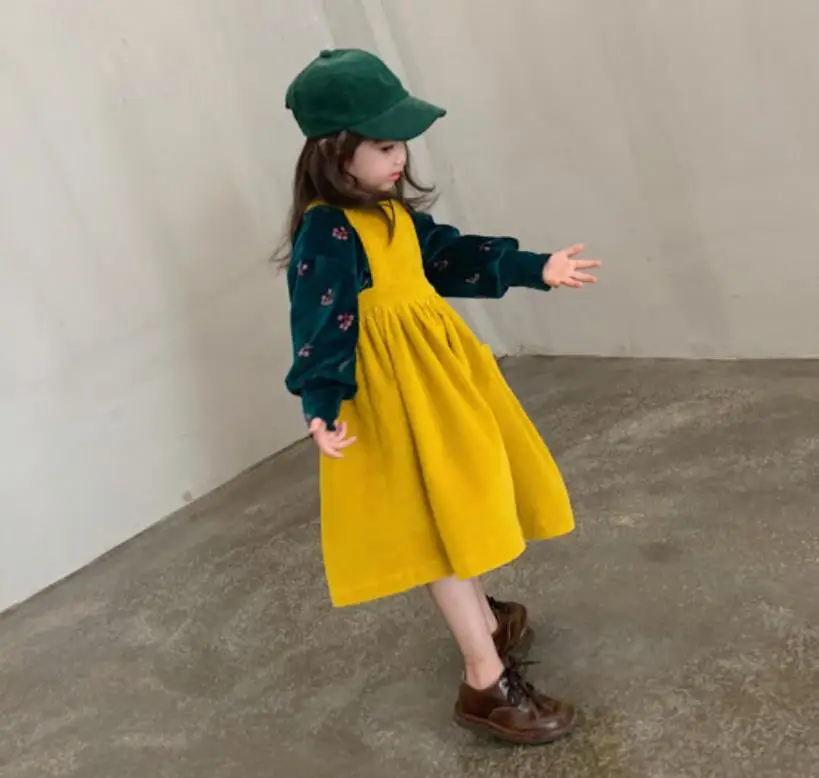 Вельветовая юбка на бретельках для девочек желтое красивое платье малышей