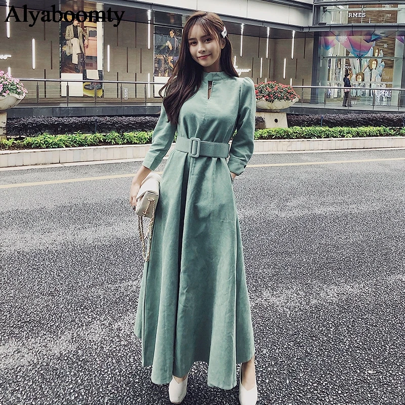 Нежное женское длинное платье весна осень классическое вельветовое с поясом и