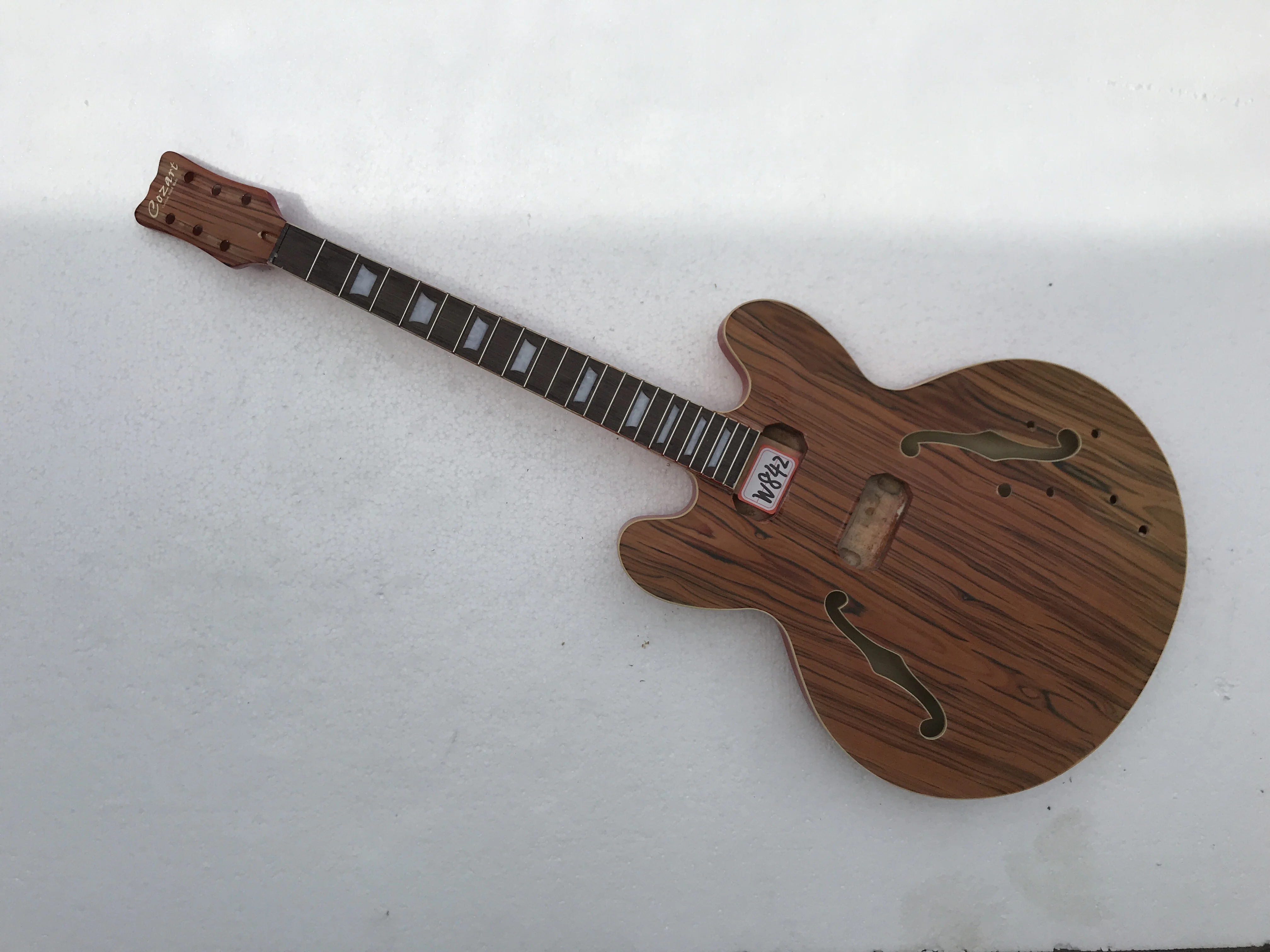 

Сделай Сам (не новый) скидка на электрогитару Jazz без металлических элементов, бесплатная доставка W842