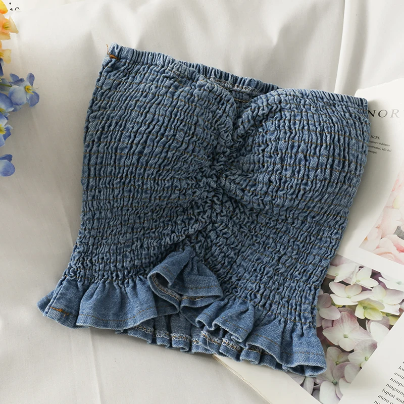 

2021 summer new sexy folded fungus edge tanke top women built in bra off shoulder sleeveless solid color omighty camisole hot