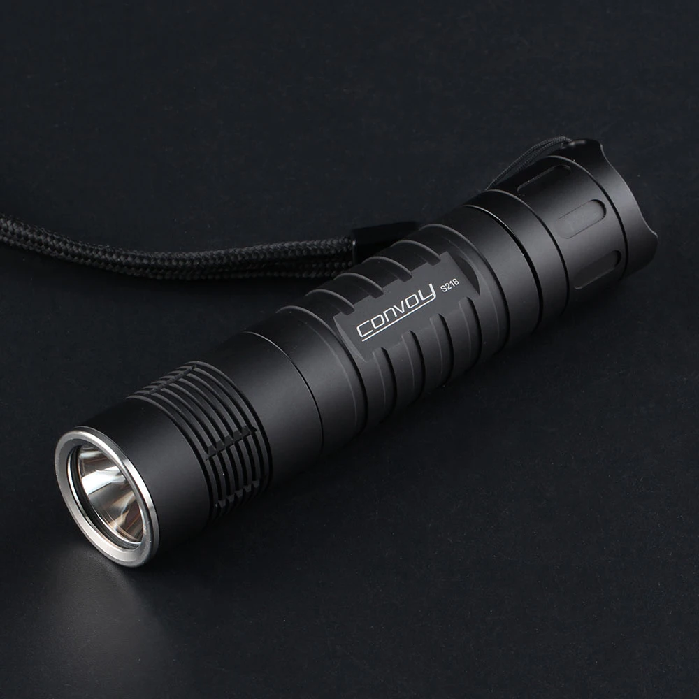 Конвой S21B с KP CSLPM1.F1 зеленая световая вспышка фонарик Linterna Led Lanterna 21700