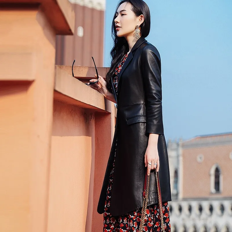 

Стильная Женская Офисная куртка из натуральной кожи на одной пуговице, костюмный воротник, пальто из овечьей кожи, брендовая модная облегаю...