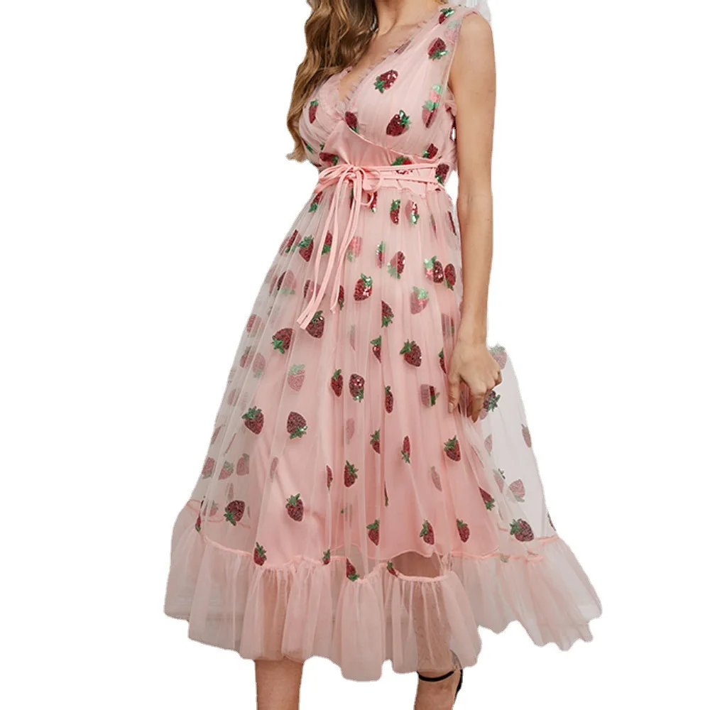 

Strawberry mesh dress Sleeveless European and American women's 2021 new sweet air temperament commuter high-waisted sling skirt