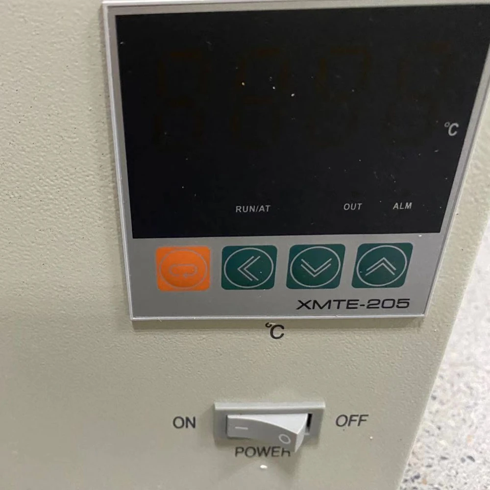 Фотолабораторная термостатическая ванна с цифровым дисплеем