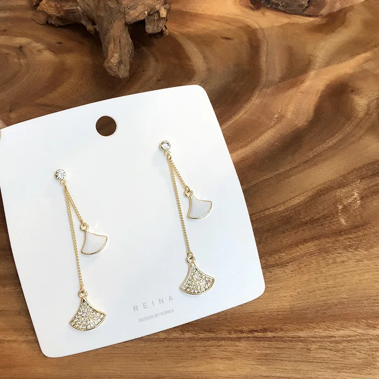 Гламурные серьги распродажа модные новые темпераментные элегантные женские с