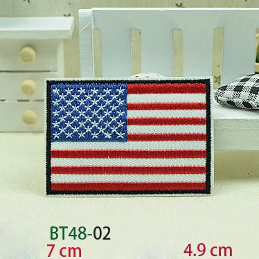 Вышитые крючком поверхности цельнокроеное платье заплатка Национальный флаг 3D