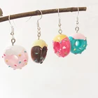 1 пара летних Висячие серьги милые еда торт пончики с любимыми персонажами из мультфильмов длинные висячие серьги Личность забавные вечерние ювелирные изделия для девушек, подарки