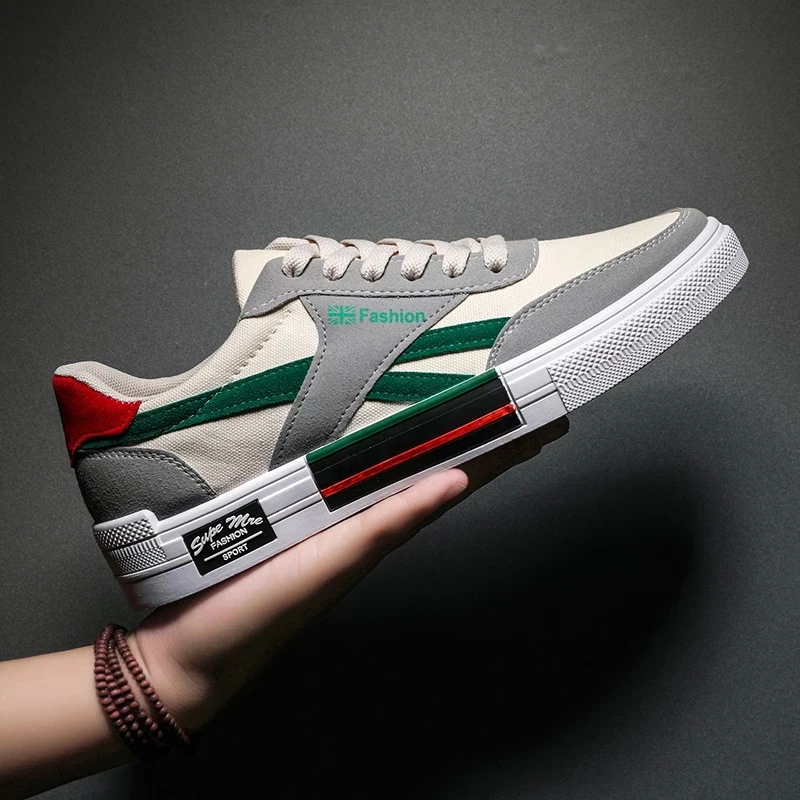 

Men's Vulcanized Shoes Women's Fashion Canvas Shoes Lace-up Casual Men's Flat Shoes Zapatos Hombre 2020 New Plus Size