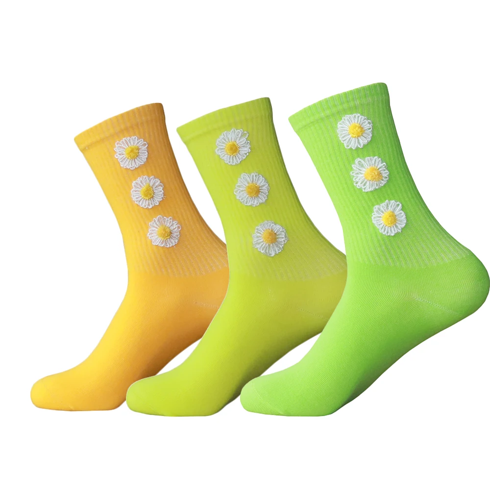 

Ins Colorful Small Flower Girls Women Socks Pure Color Simple Design Unique Hip Hop Cotton Street Socks Female Sox