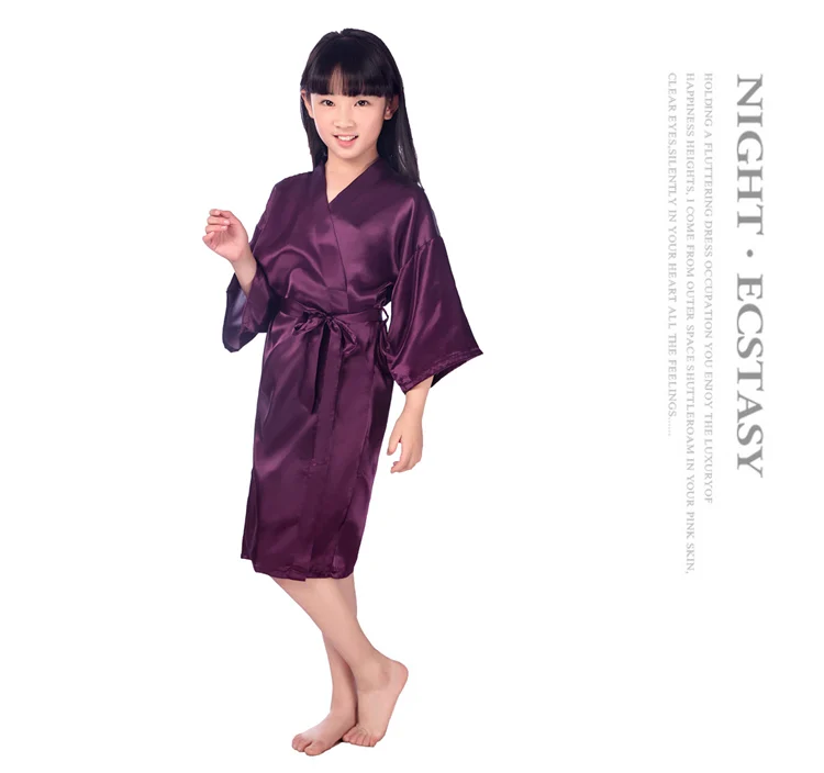 purple back name Новые однотонные шелковые халаты для девочек кимоно с цветочным узором для девочек Свадебные Короткие халаты, пижамы детский халат+ пояс, ночная рубашка, горячая распродажа - Цвет: purple back name