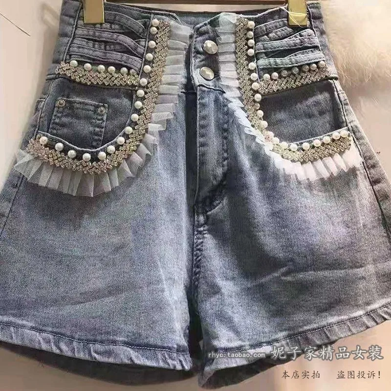 

2021 Summer New Female Korean Style Sweet Denim Shorts Women Fashion Beads Rhinestone High Waist Wide Leg Jeans Hot Pants