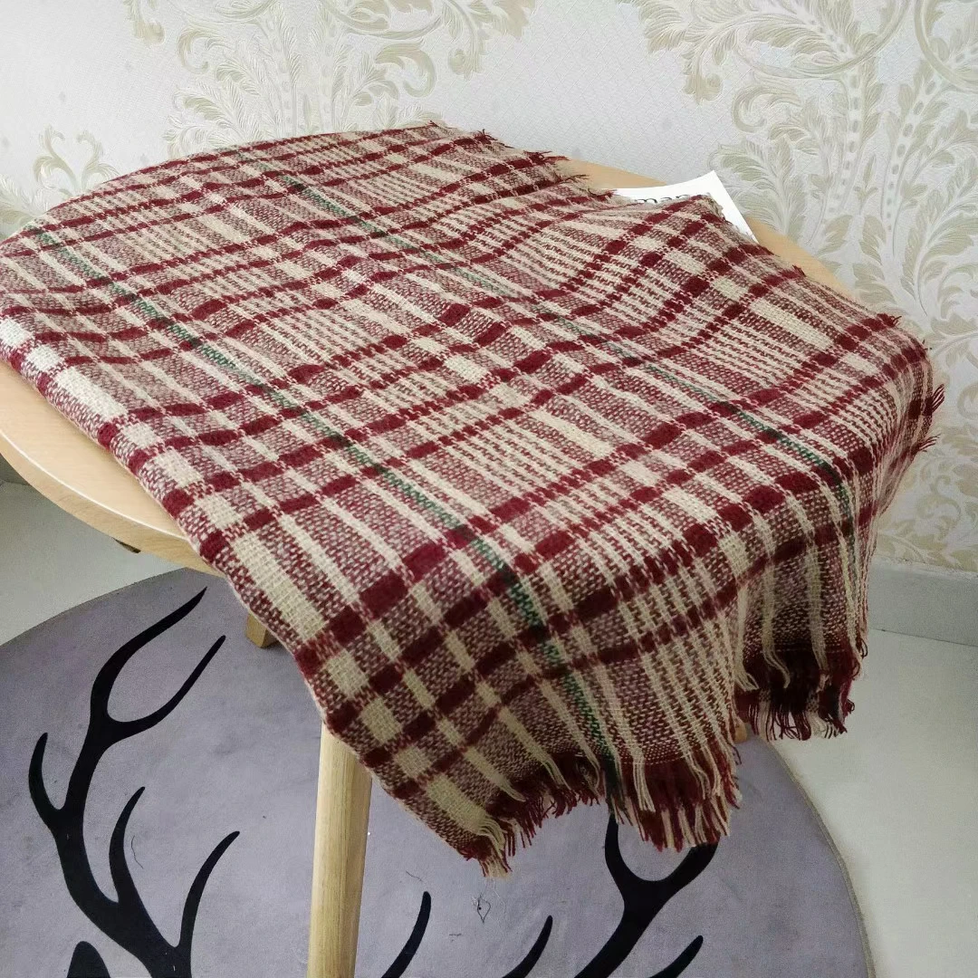 

Fashion foreign trade Korean ladies checked versatile warm scarf shawl cashmere scarf winter thickening style toshow temperament