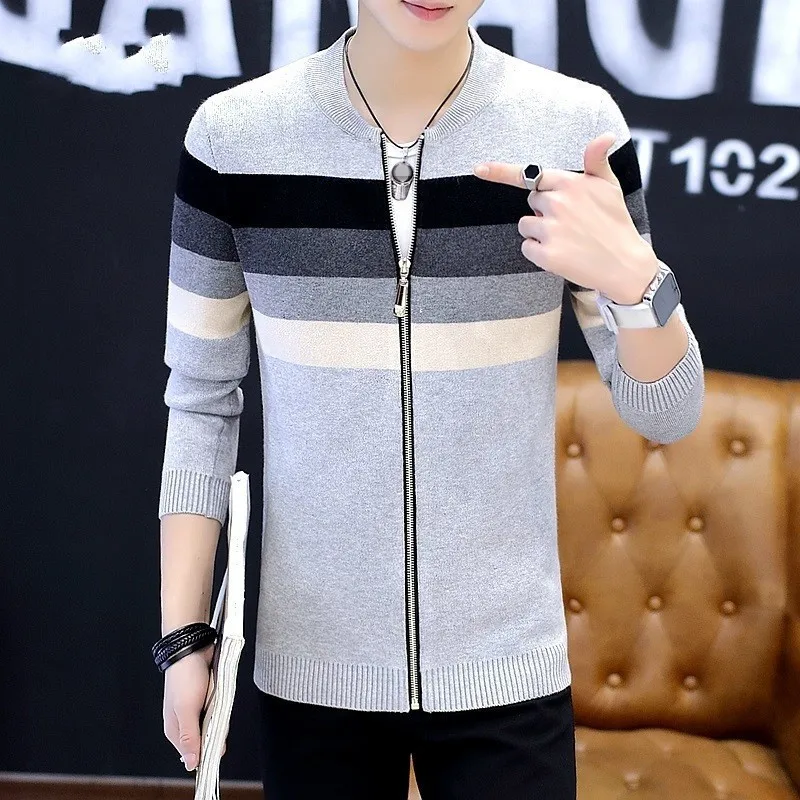 Модная полосатая трикотажная мужская куртка в студенческом стиле Тонкий