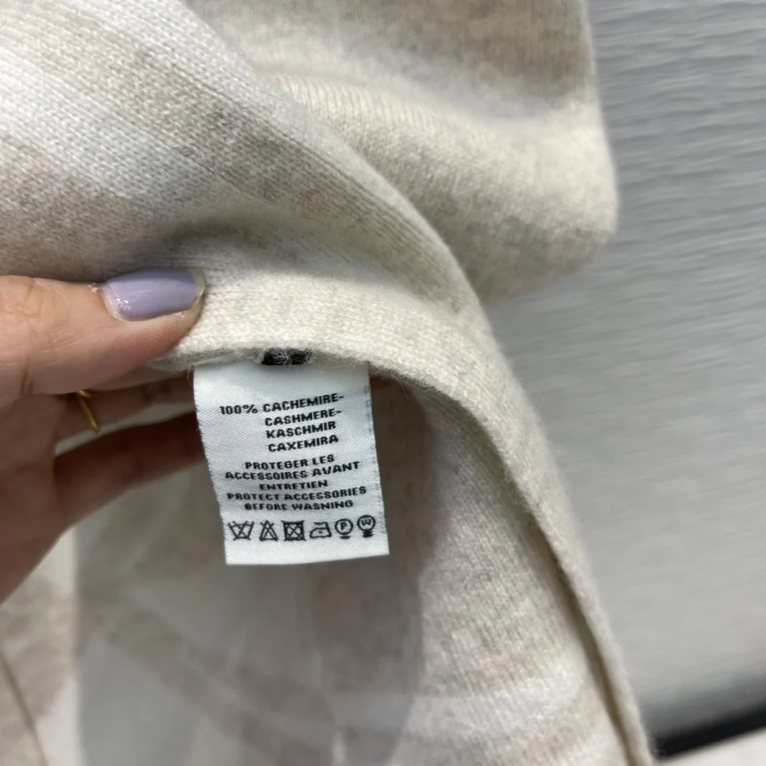 

Top Quality 100% Cashmere Long Coats Women Autumn 2021 Luxury Brand Exquisite Jacquard Long Sleeve Loose Blends Coat Autumn 2021