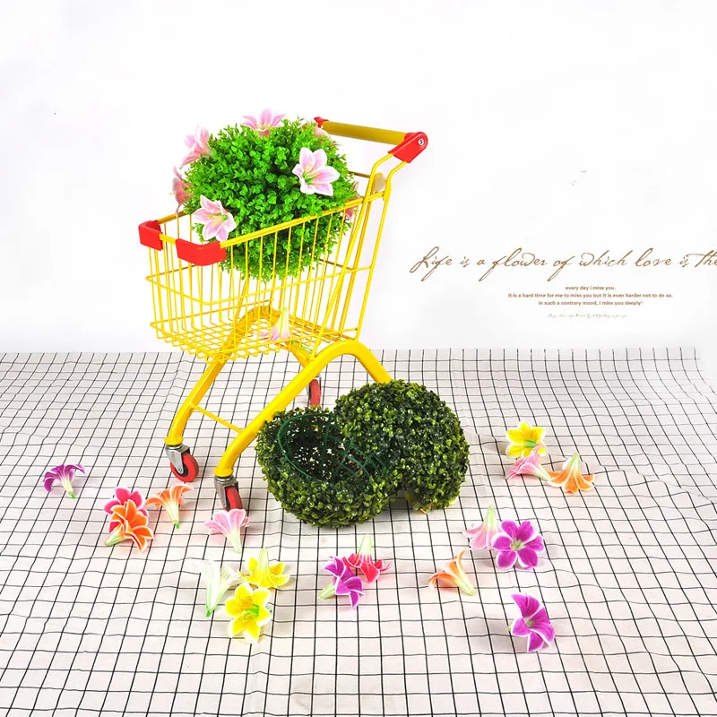 Искусственный имитирующий пластиковый зеленый шар из искусственной травы