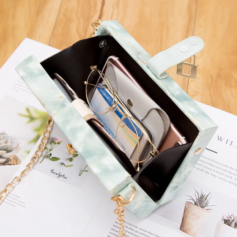 Квадратная женская сумка 2018 новая мраморная лакированная кожа маленькая