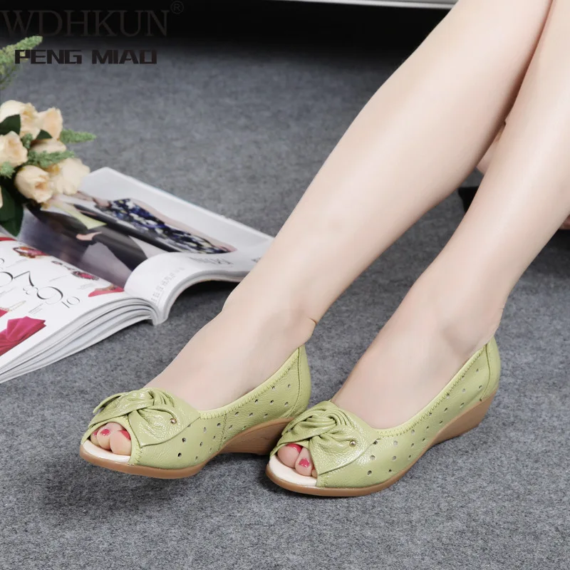 Женская обувь с открытым носком для мам Сандалии на плоской подошве из