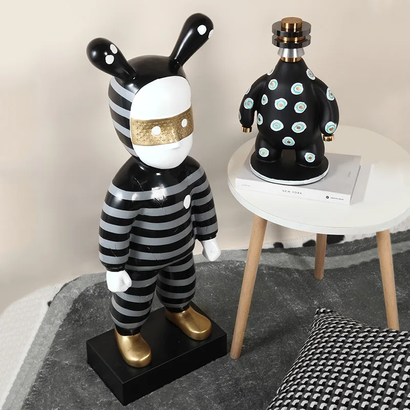 

Light luxury creative fashion cartoon character decoration living room off TV cabinet decoration decoration housewarming gift