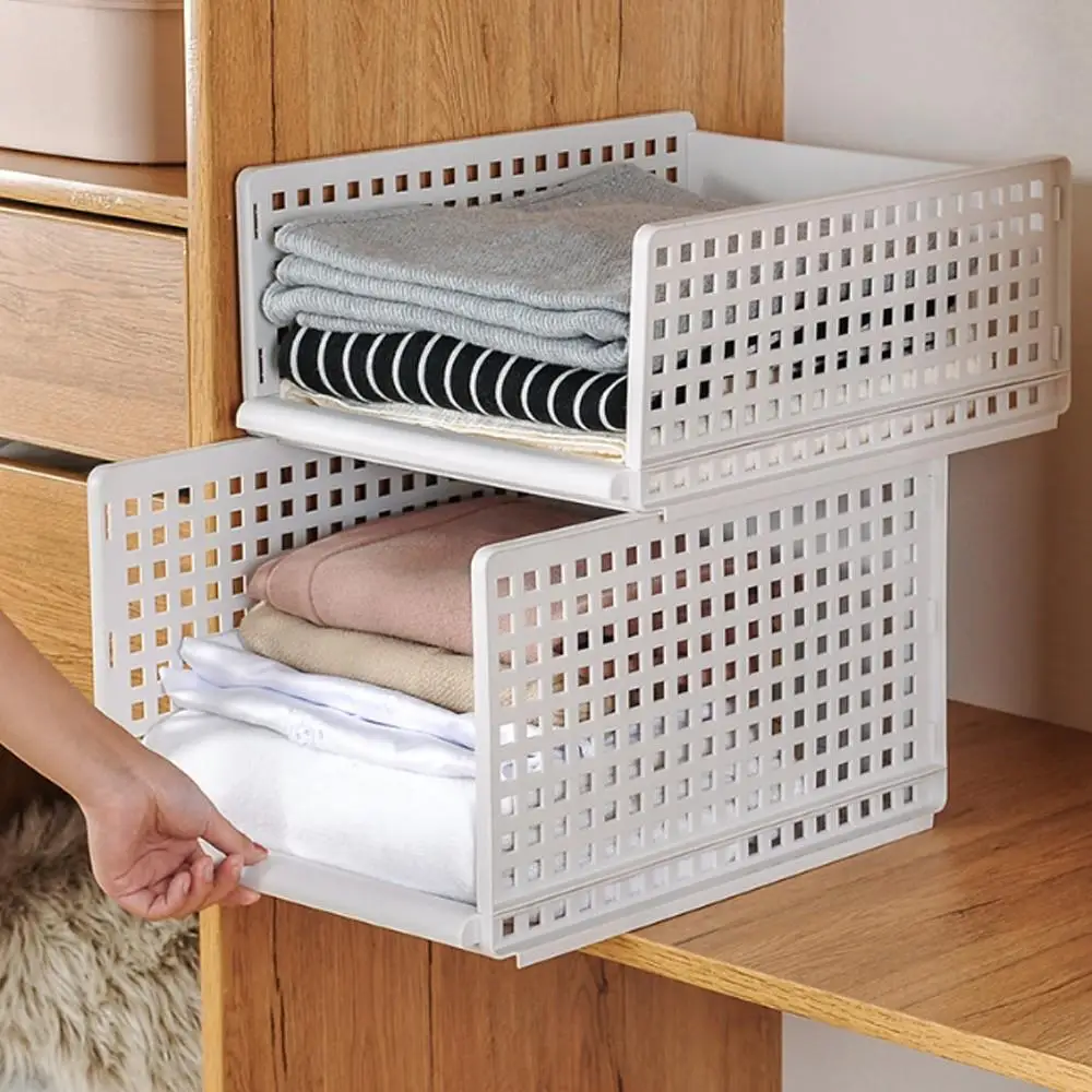 

Closet storage box
