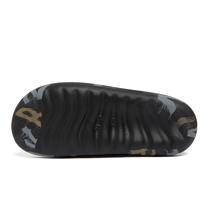 

Hot Sale Casual Beach Shoes Men Black Green Soft Slippers Man Brand Designer Men Flip Flops Comfortable Travel Slippers Mens