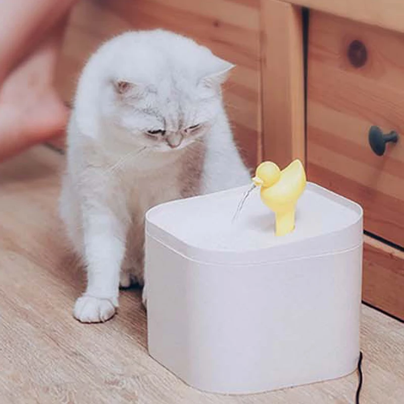 

Pet Water Dispenser Cute Duckling Nozzle Multi Filtration 2.5L Large Capacity Cat Water Faucet Activated Carbon Filter Dog Bowl