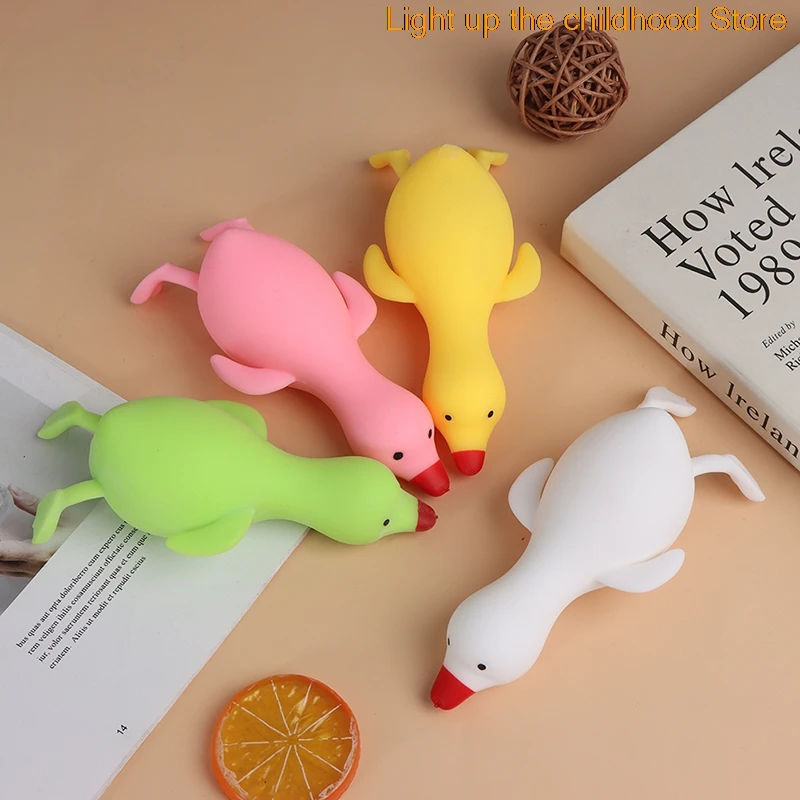 

Игрушка-антистресс для детей, в форме утки