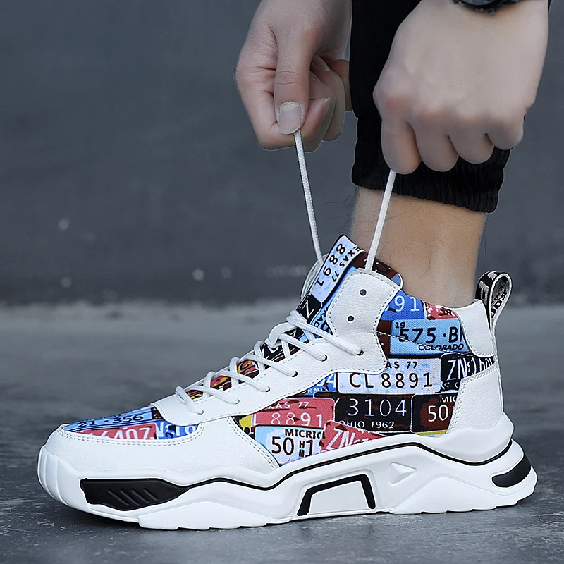 Мужские высокие кроссовки белые дышащие сетчатые со шнуровкой повседневная