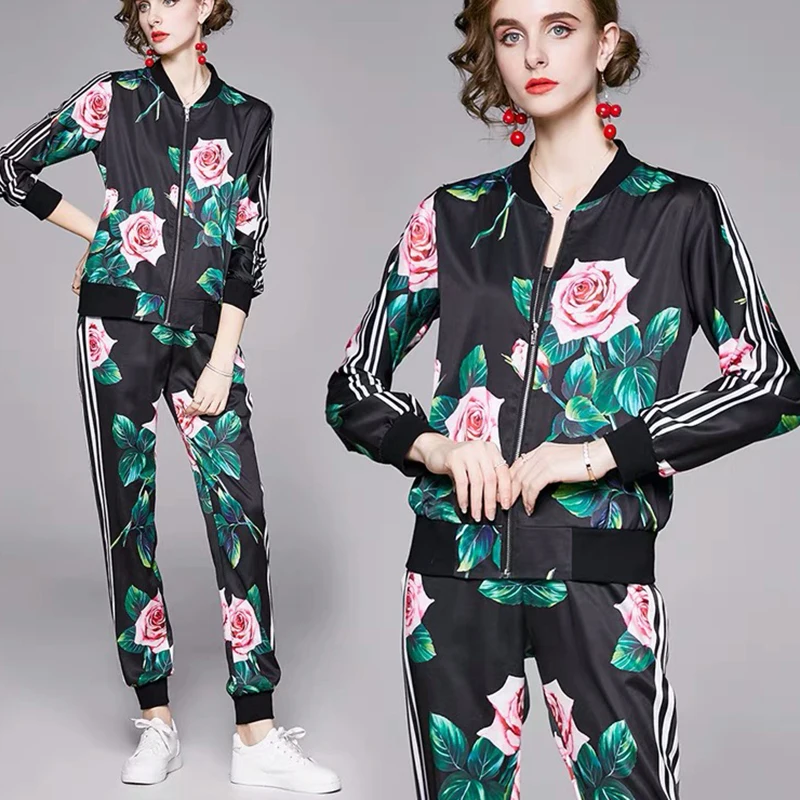

Fall 2021 new female European and American fashion comfortable all-match slim slimming printed casual sports suit