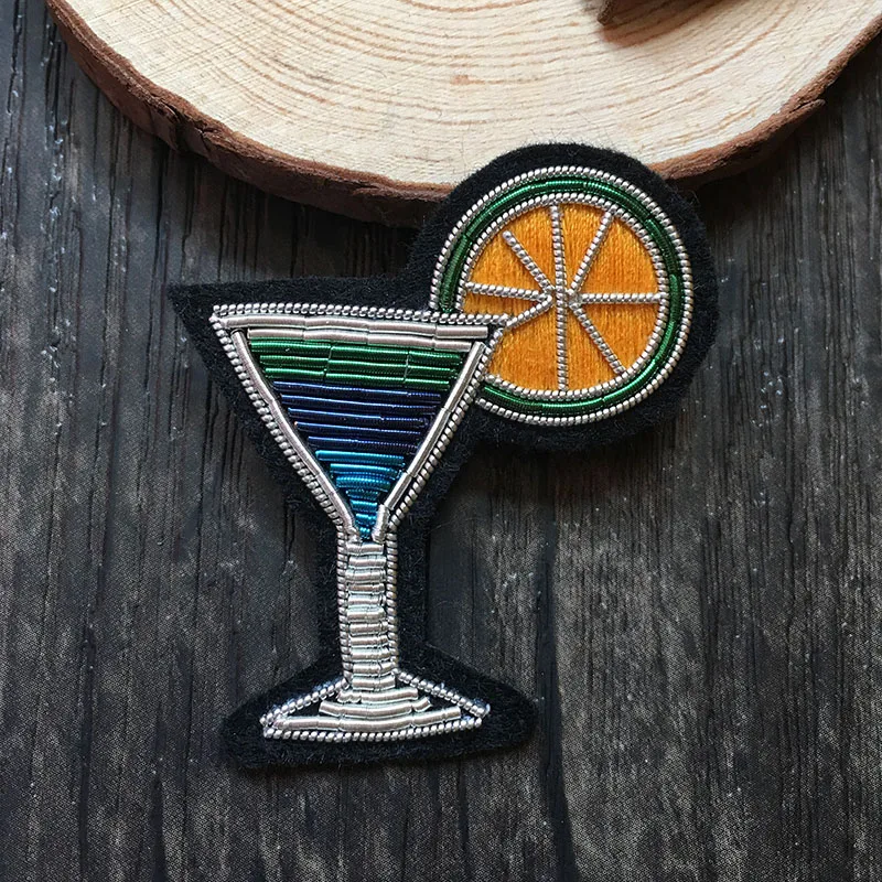 

Indian Silk Handcraft Embroidery Imported Clothing Seal New Cock Pattern Custom Metal Wire Seal Enamel Pin Gifts for Women