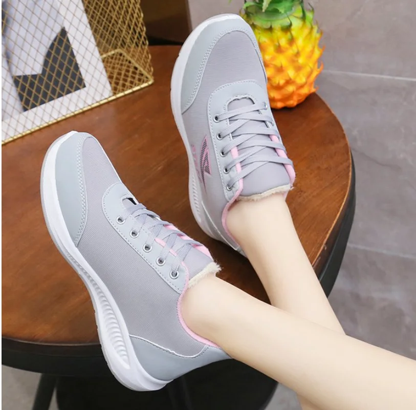 High Quality New Women Winter Warm Sneakers Casual Shoes Women Fashion Breathable Running Flat shoes