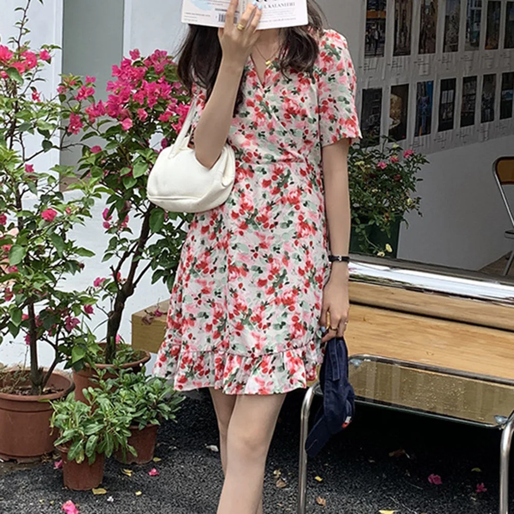 

Женское платье с коротким рукавом, легкое ТРАПЕЦИЕВИДНОЕ ПЛАТЬЕ С V-образным вырезом, повседневное ТРАПЕЦИЕВИДНОЕ ПЛАТЬЕ с цветочным принт...