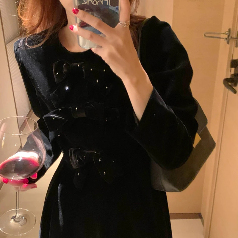 

Korean Chic Early Spring Loose High Waist Slimming Sweet Bow Pleuche Dress French Style Hepburn Black Dress
