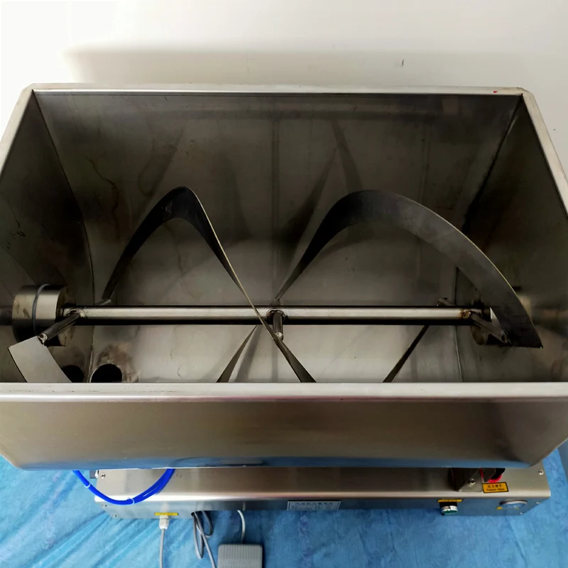 Гибридная разливочная машина для количественного наполнения соусом