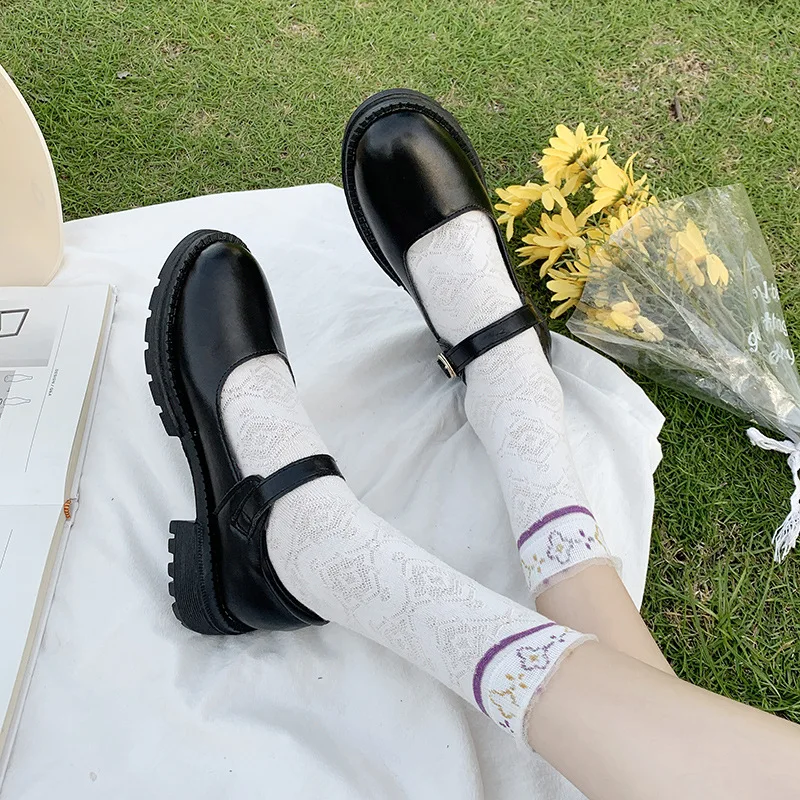 

Shallow mouth single shoes thick heel fairy style 2021 new evening gentle shoes round toe buckle casual small leather shoes