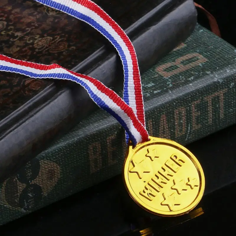 12 шт. в упаковке Пластик Золото Тон Winner наградных медалей школьные