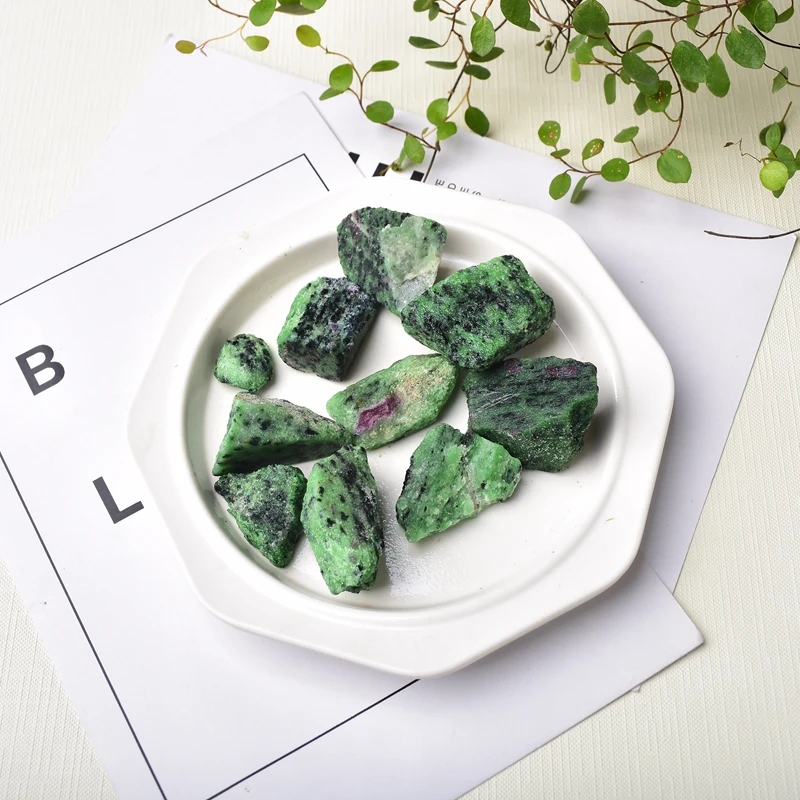 

1PC Natural Rose Quartz Ore Mineral Quartz Home Decoration Fish Tank Stone Jewelry Magic Repair Healing Specimen Gem Ornament