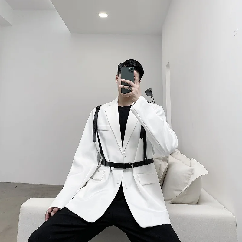

Male Streetwear Fashion Show Suit Outerwear Men Leather Belt Casual White Suit Coat Blazers Jacket Stage Clothing