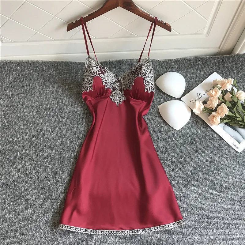 Женская атласная ночная рубашка без рукавов сексуальная шелковая на бретелях