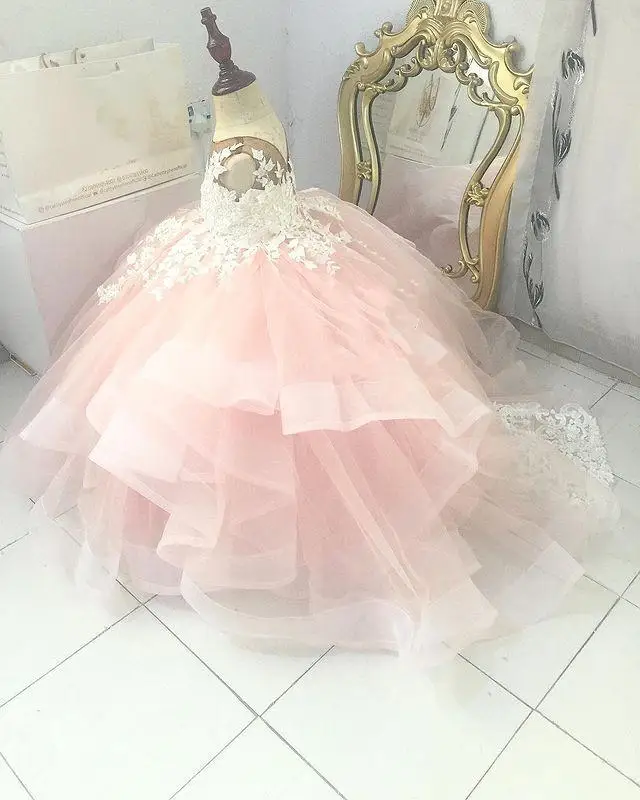 Pink Lace 2021 Flower Girl Dresses Sheer Neck Tiers Ball Gown Little Girl Wedding Dresses Cheap Communion Pageant Dresses Gowns
