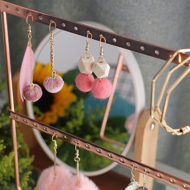 

Wrought Iron Creative Earring Rack Household Hanging Earrings Earrings Storage Jewelry Display Shelf