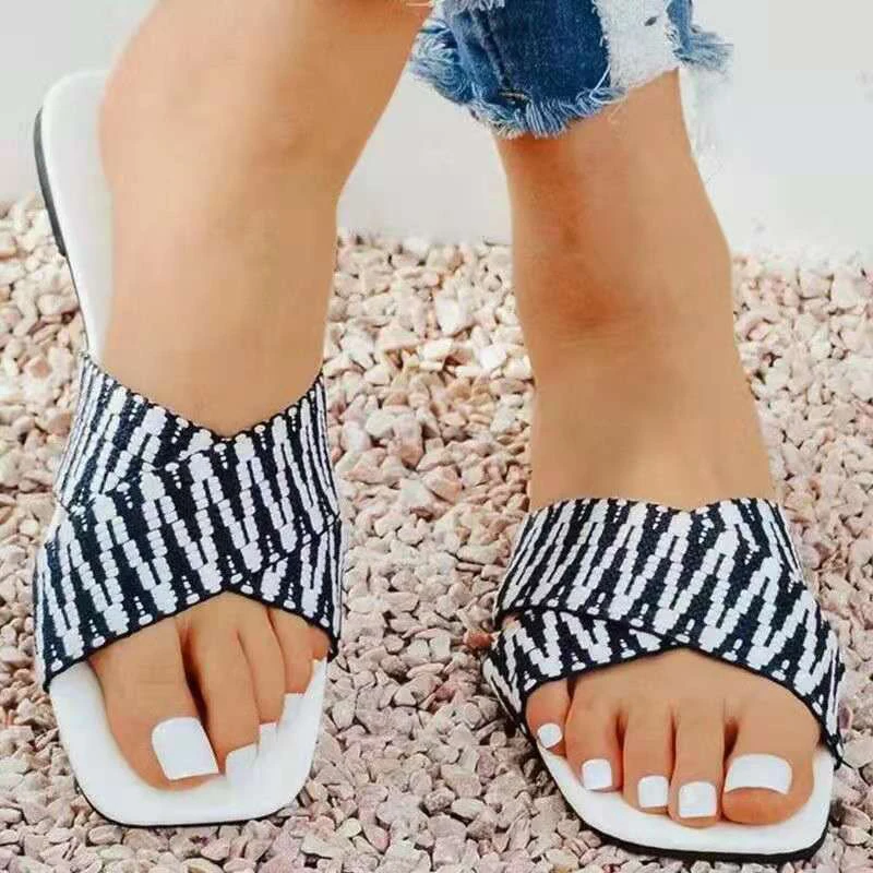

2021 Women Cross Tied Summer Fashion Slippers Female Casual Comfort New Slides Ladies Outside Square Toe Flat Plus Size