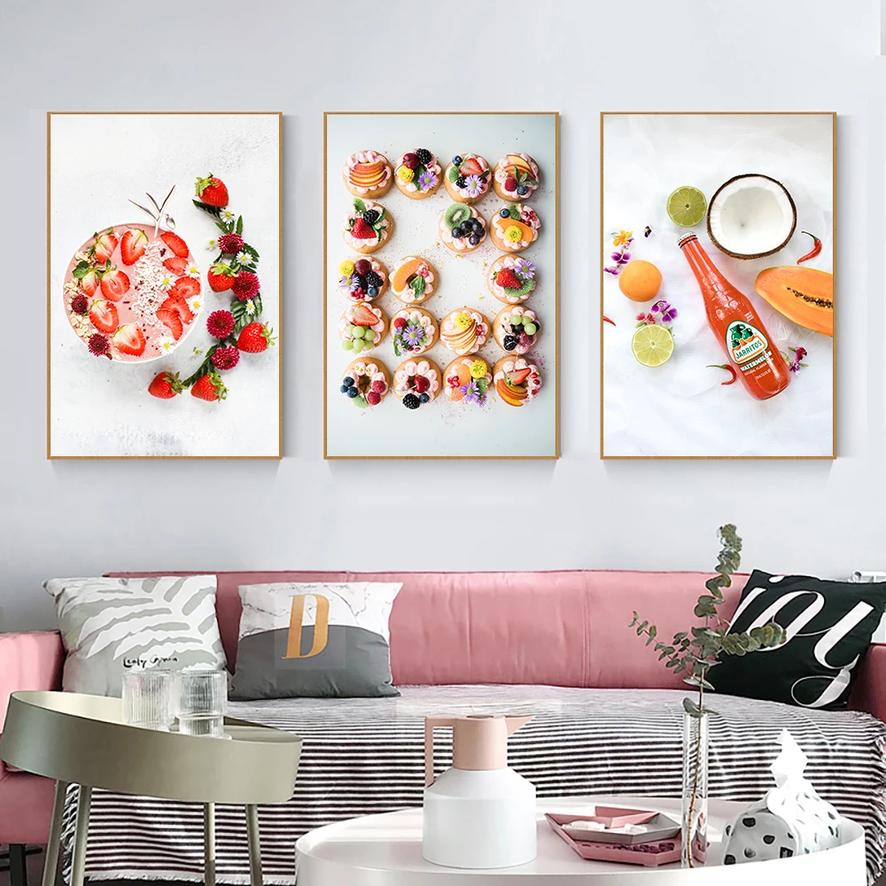 Простой абстрактный художественный постер с фруктами десертами печеньями едой