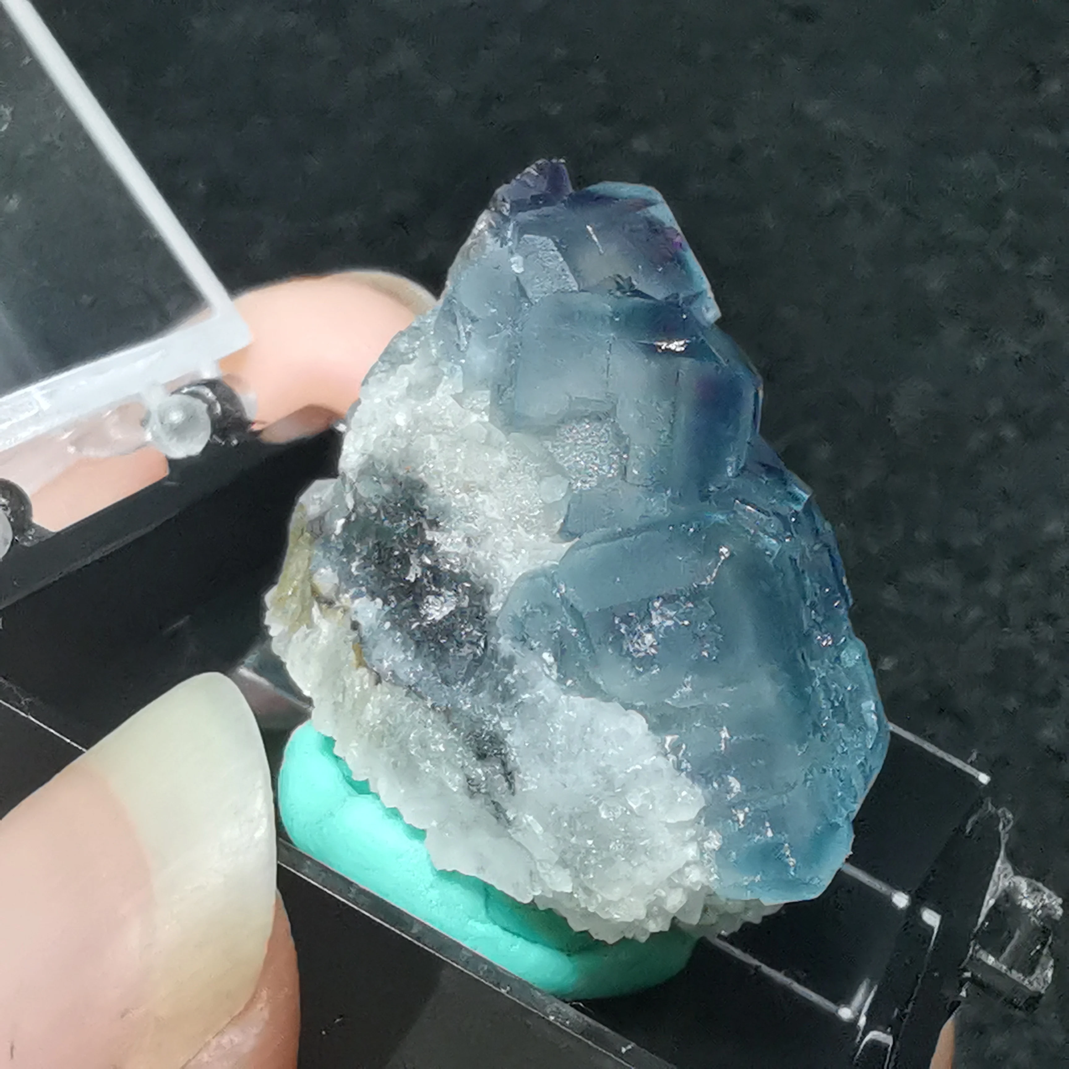 

48.9gNatural blue green fluorite mineral ring vein healing teaching specimen stone home decoration collection jewelry (send box)