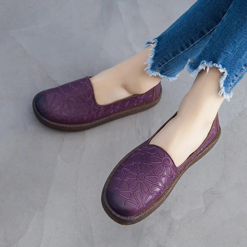 

One foot in the first layer of cowhide women's shoes soft tendon hand-made leather sole woman flat shoes Mori female big size