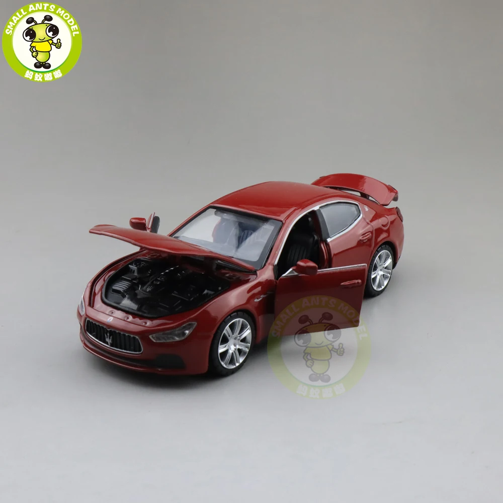 1/32 Maserati Ghibli литая под давлением Модель автомобиля игрушки для детей мальчиков и девочек Подарки звуковое освещение Вытяните назад