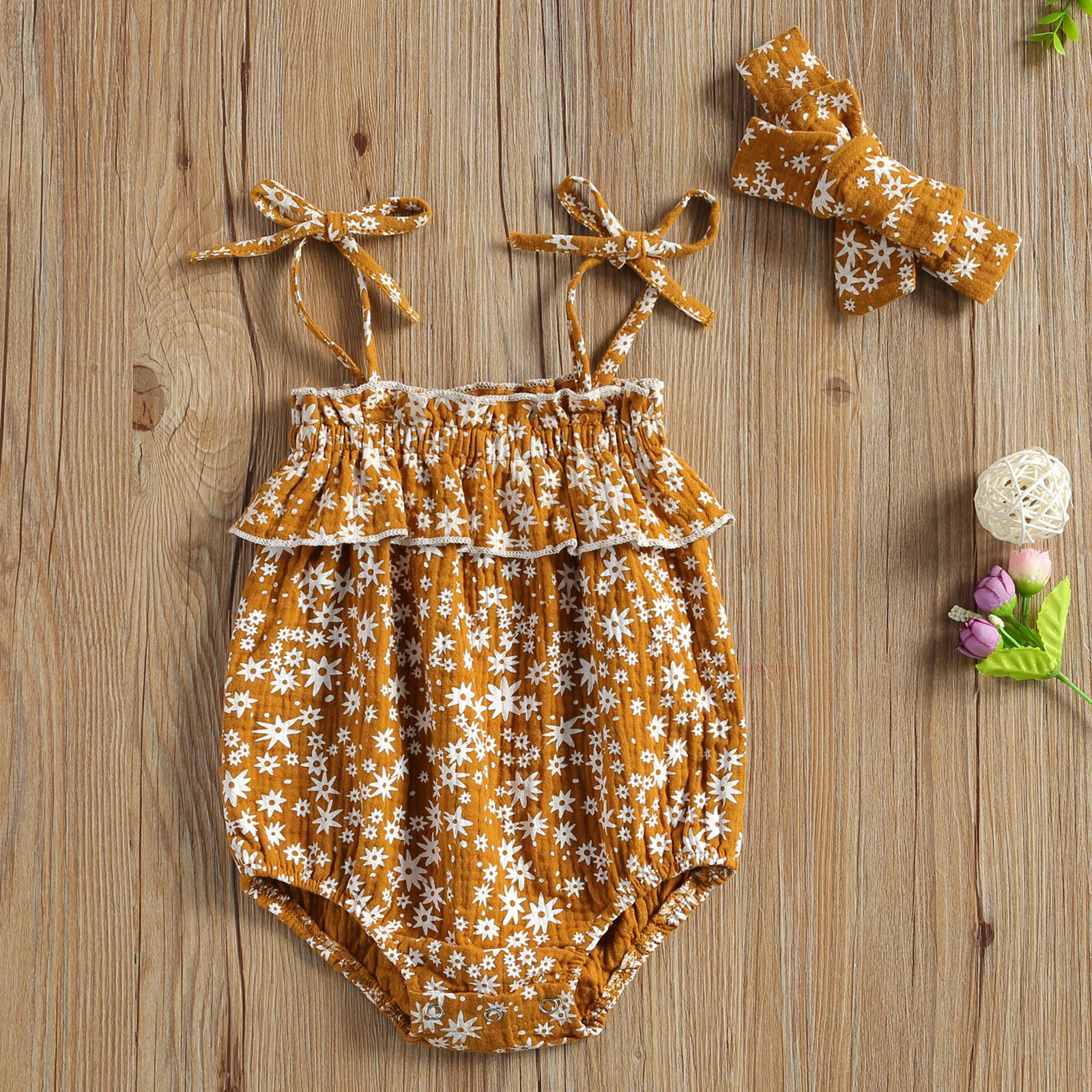 

Toddler Newborn Girls Sling Bodysuit Flower Print Sleeveless Short Pants Jumpsuit and Bowknot Headband 2-piece Suit