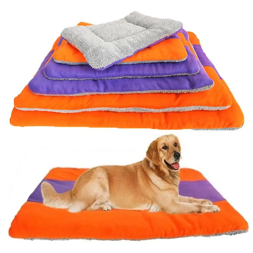 Одеяло для щенка мягкое практичное квадратная форма пэчворк зимнее сохраняющее