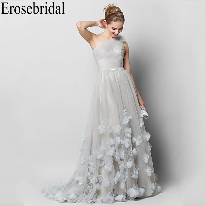 Женское вечернее платье на одно плечо с цветами | Свадьбы и торжества